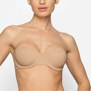 SKIMS Tan Underwire Bra